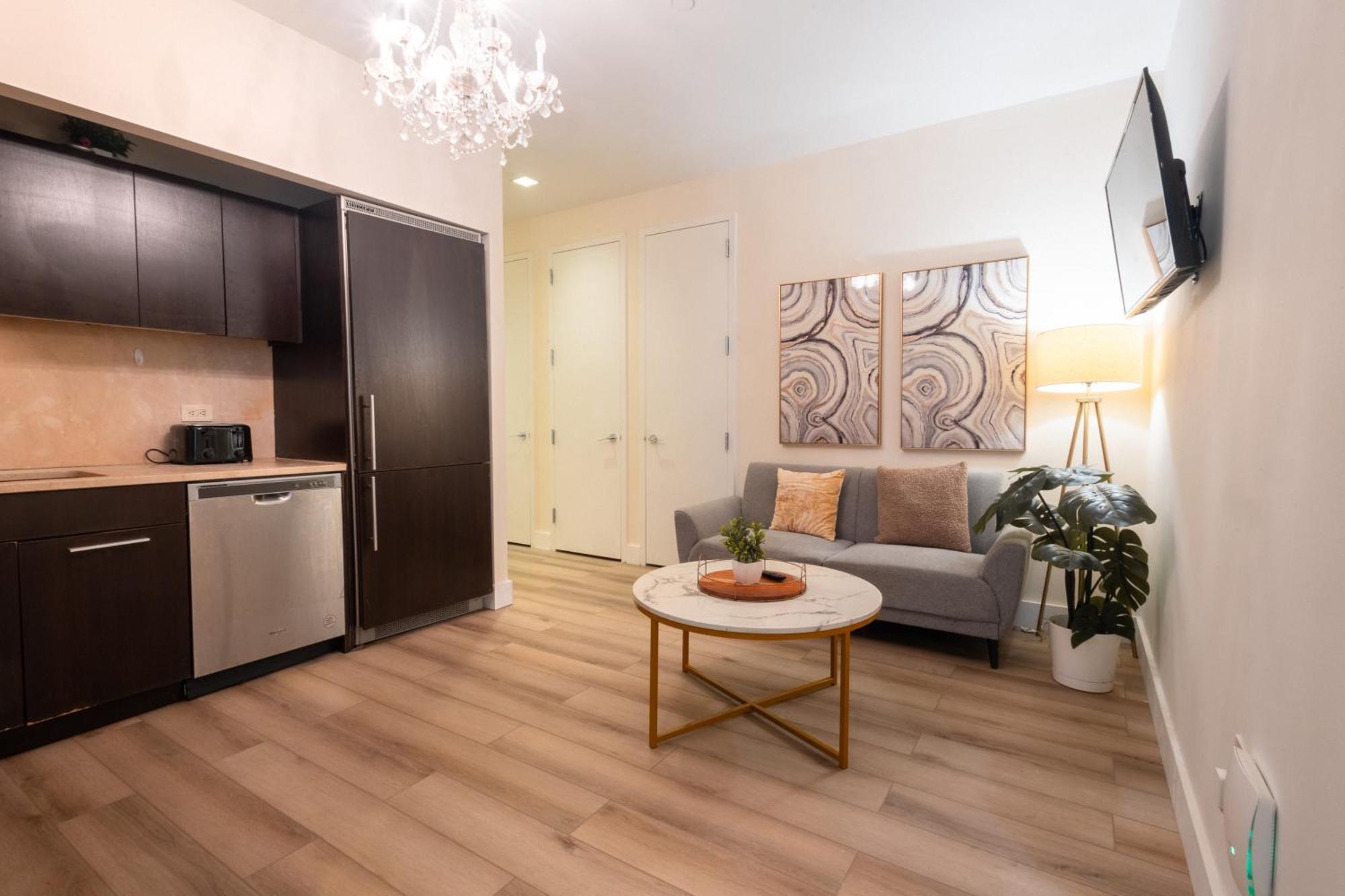 Gorgeous & Stylish 4bdr & 2bth In Downtown Manhattan Apartamento
